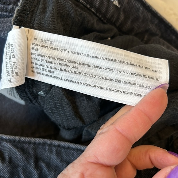 Abercrombie & Fitch The 90’s Straight Ultra High Rise Washed Black - Picture 9 of 9